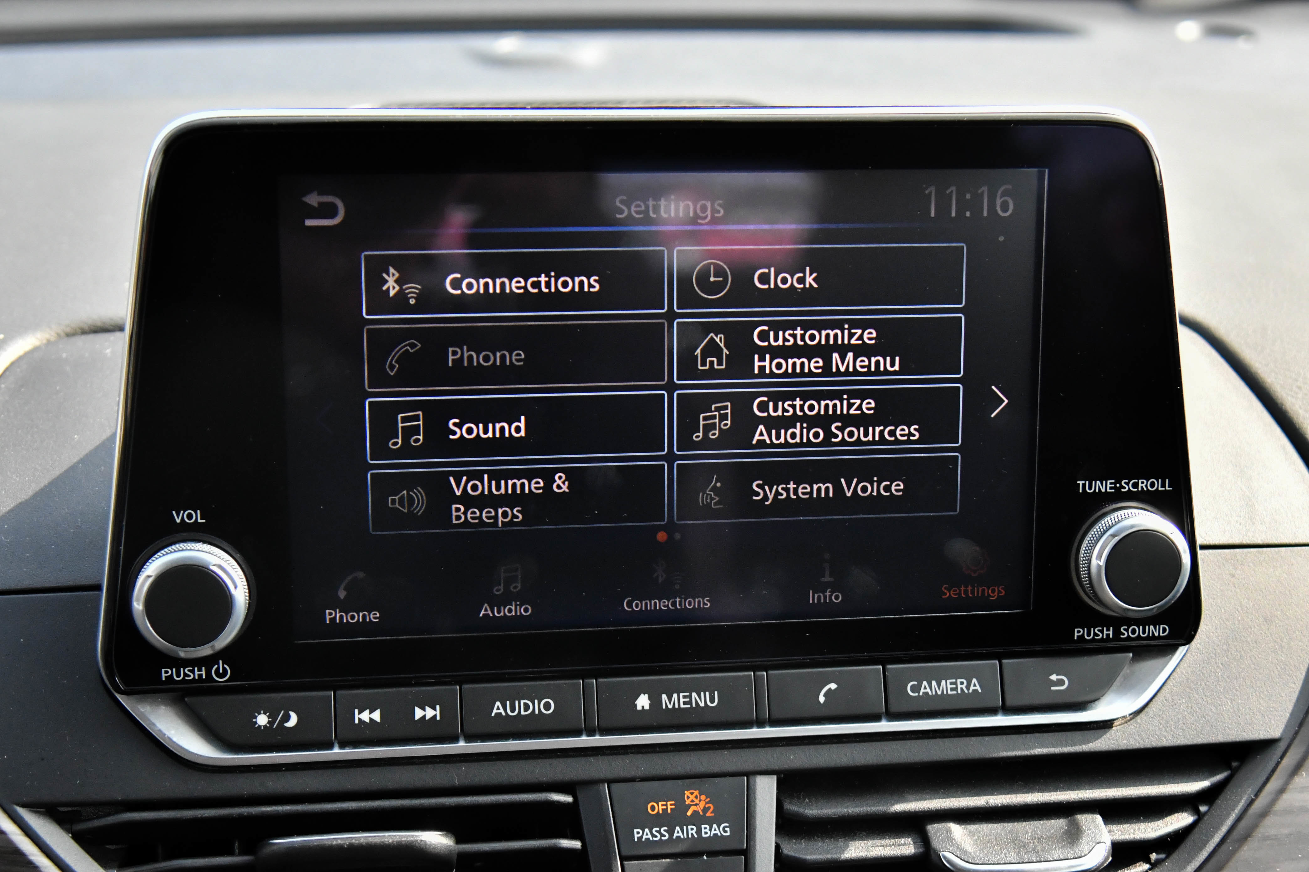 Used 2024 Nissan Altima 2.5 SV image 19