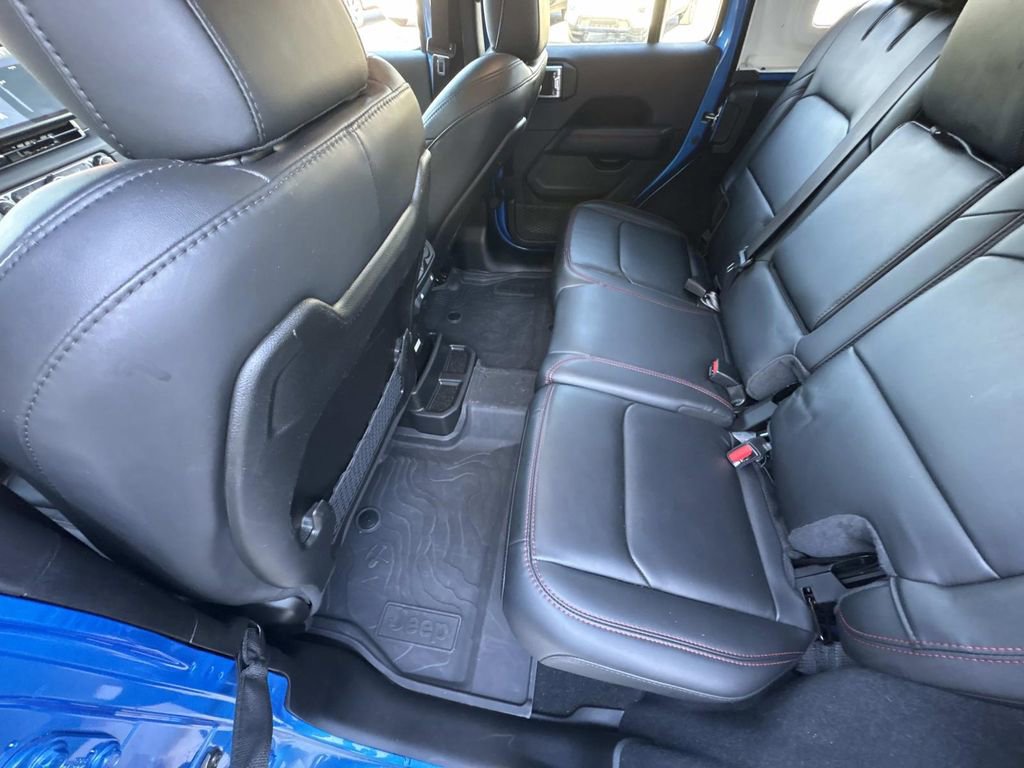 Used 2024 Jeep Wrangler Unlimited Rubicon image 18