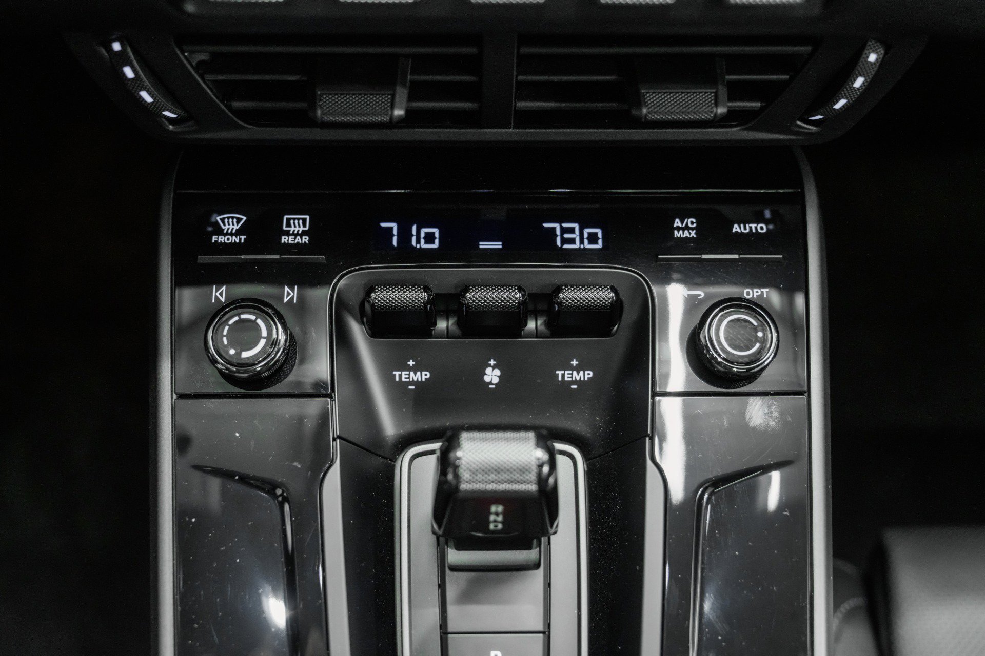 Used 2025 Porsche 911 Carrera image 24