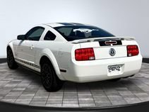 Used 2005 Ford Mustang Premium RWD image 5