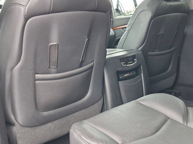 Used 2016 Cadillac Escalade Premium AWD/4WD image 28