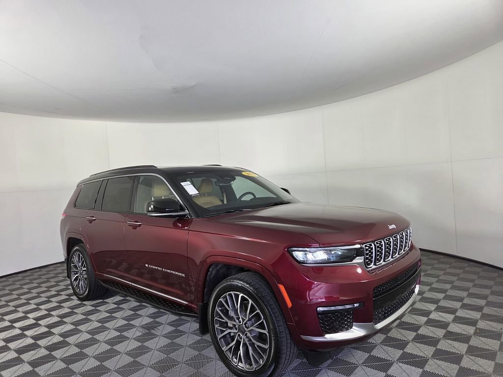 Certified 2025 Jeep Grand Cherokee L Summit AWD/4WD image 40