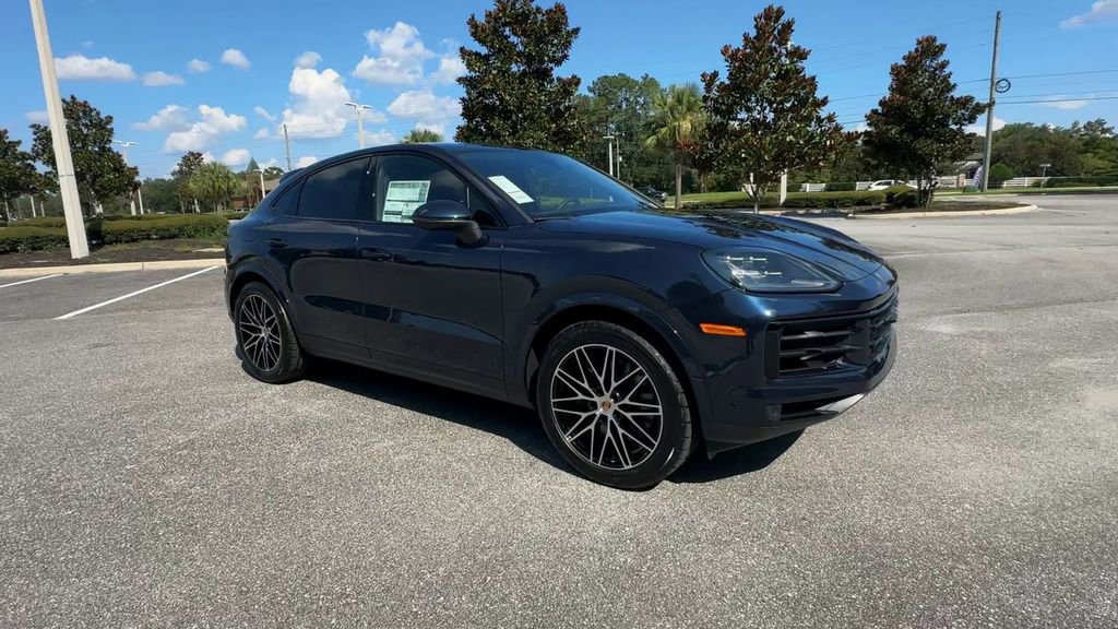 New 2025 Porsche Cayenne Coupe image 2
