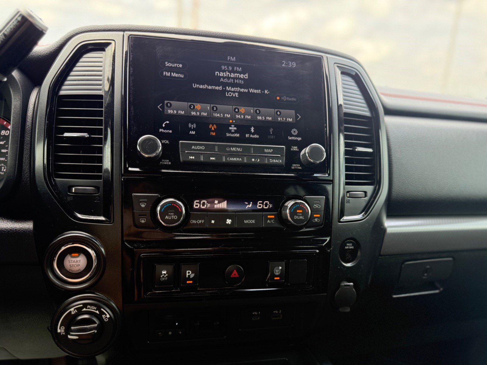 Used 2021 Nissan Titan PRO-4X w/ Pro-4x Utility Package image 12