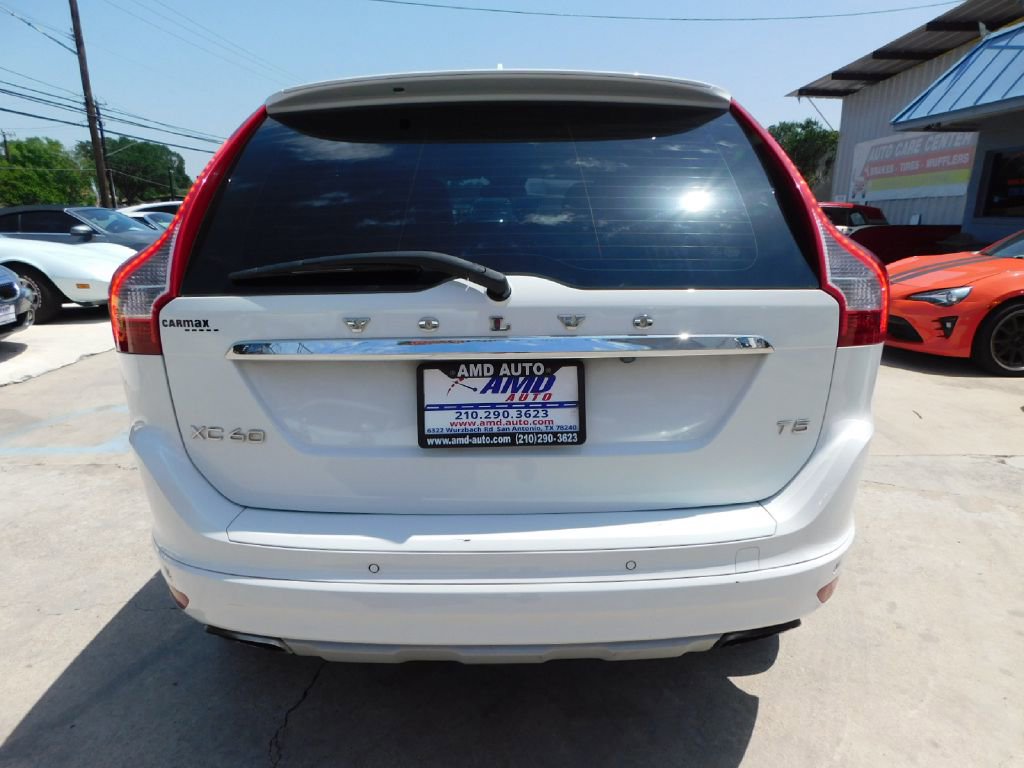 Used 2016 Volvo XC60 T5 FWD image 6