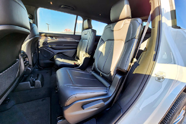 New 2027 Jeep Grand Cherokee L Limited AWD/4WD image 25