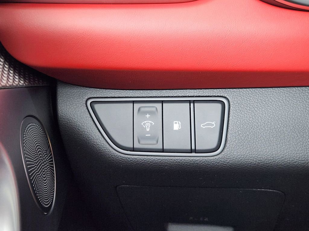 Used 2023 Genesis G70 3.3T w/ Sport Advanced Package image 20