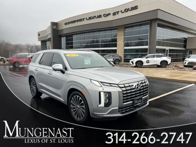 Used 2024 Hyundai Palisade Calligraphy image 1