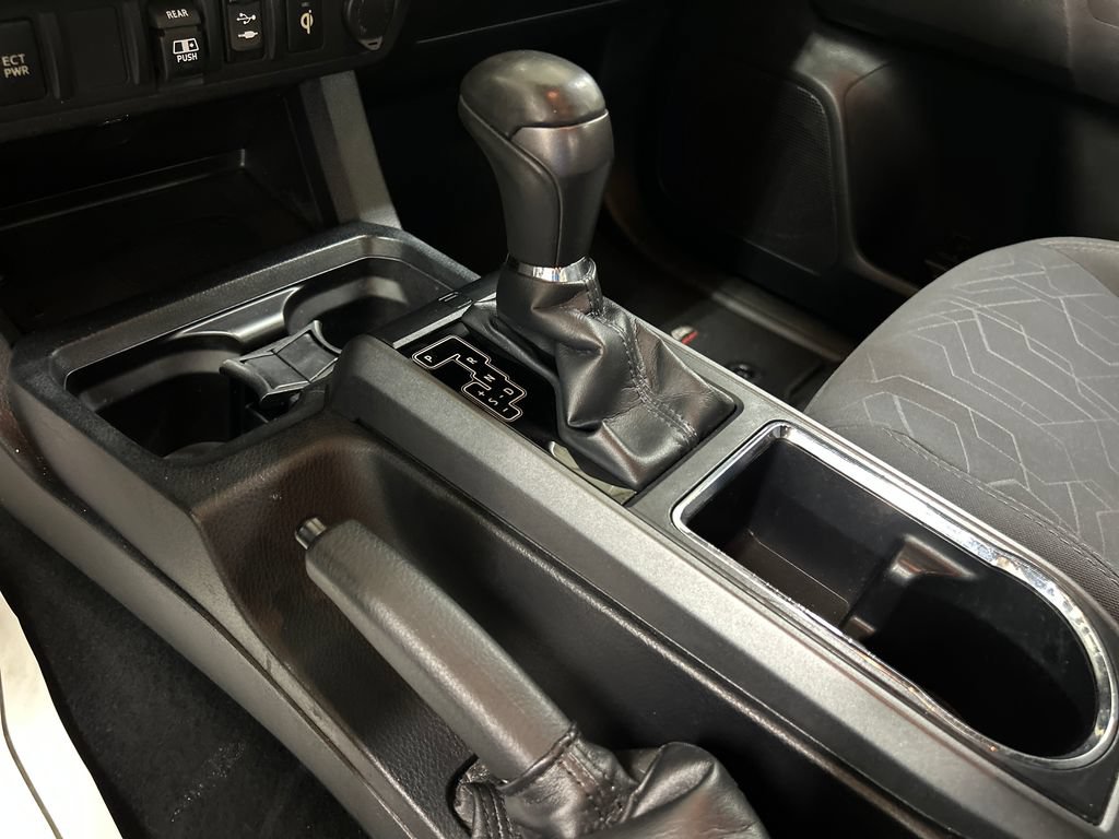 Used 2018 Toyota Tacoma TRD Sport RWD image 28