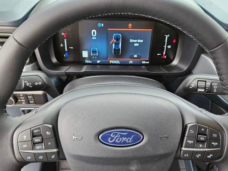 New 2025 Ford Maverick Lariat w/ Black Appearance Package image 26