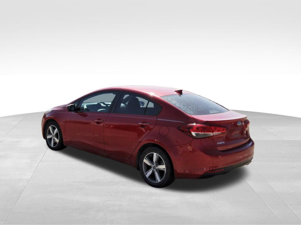 Used 2018 Kia Forte S image 3