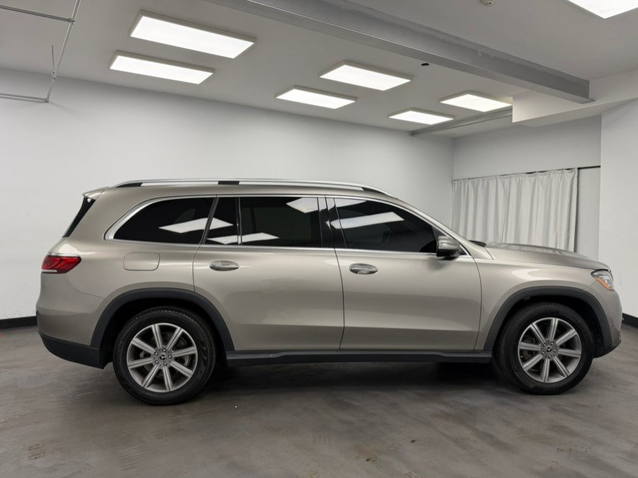 Used 2022 Mercedes-Benz GLS 450 4MATIC image 10