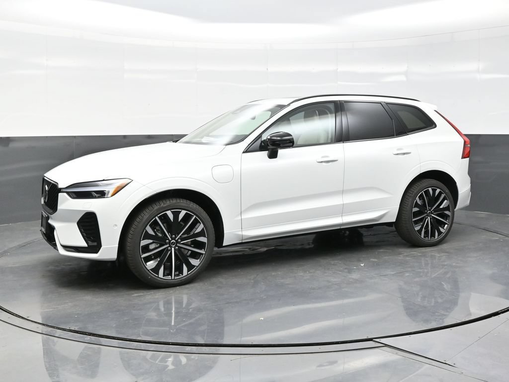 New 2026 Volvo XC60 T8 Ultra w/ Climate Package PRO AWD/4WD image 3