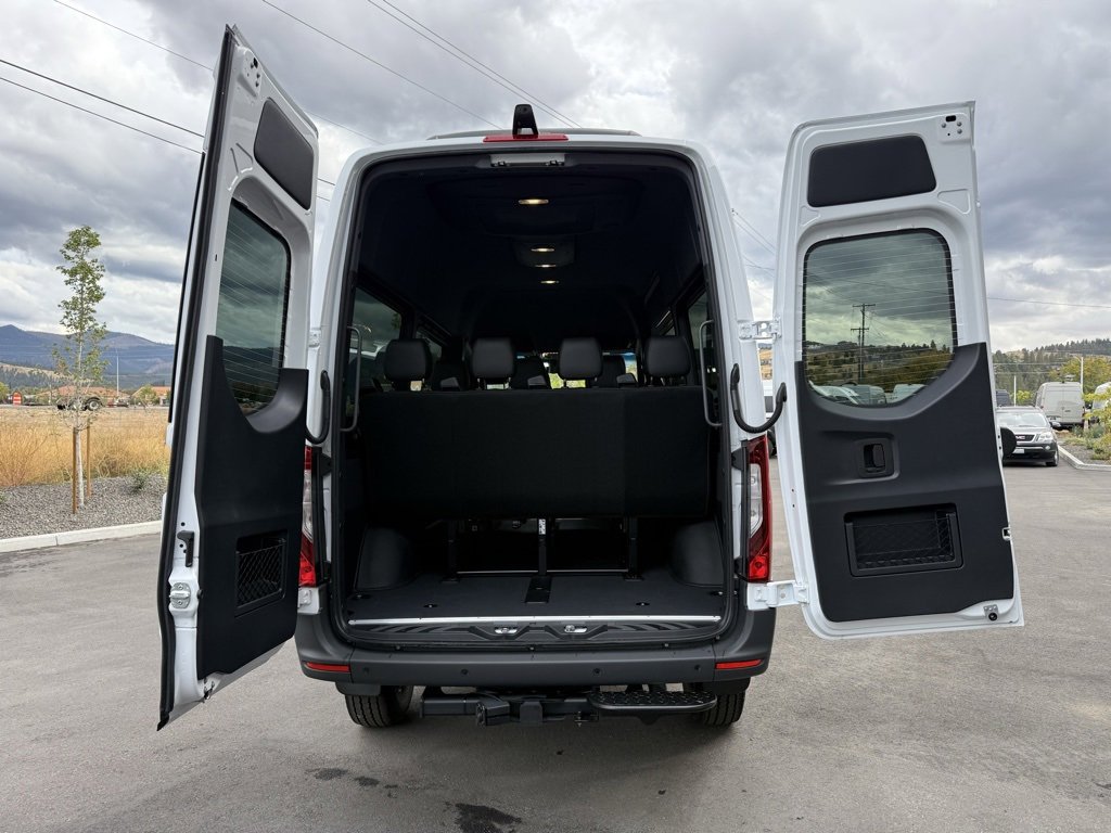 New 2025 Mercedes-Benz Sprinter 2500 image 5