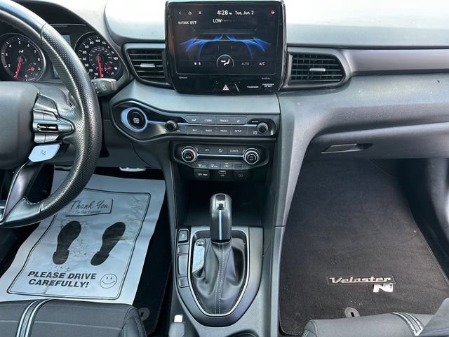 Used 2022 Hyundai Veloster N FWD image 11