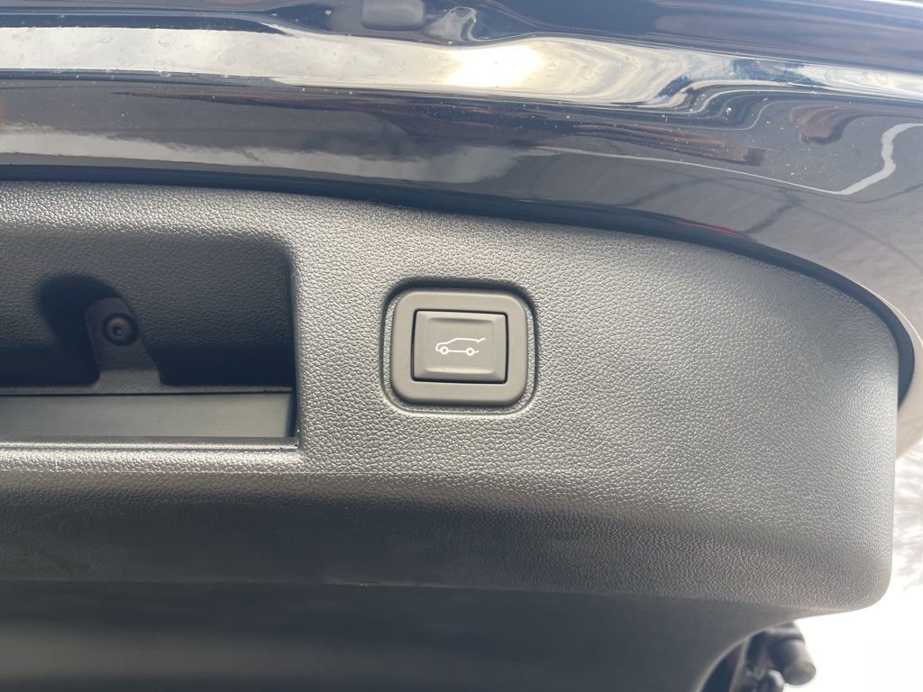 New 2025 Chevrolet Blazer EV RS image 13