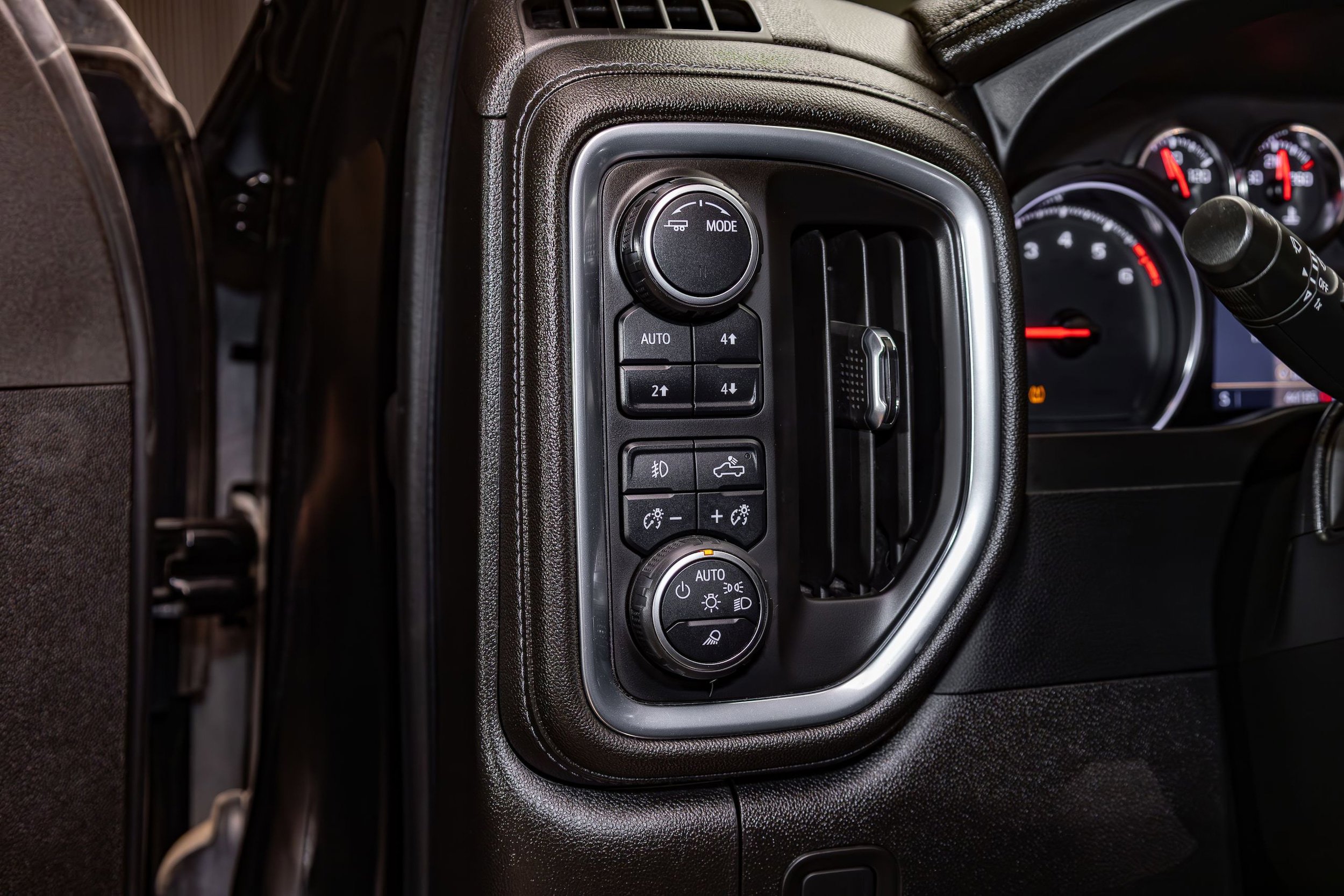Used 2022 Chevrolet Silverado 2500 LTZ w/ LTZ Plus Package AWD/4WD image 20