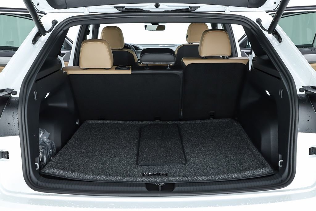 New 2026 Volkswagen Atlas Cross Sport SE image 68