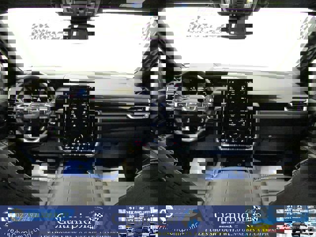 Used 2025 GMC Yukon Elevation w/ LPO, Yukon Black Package image 23