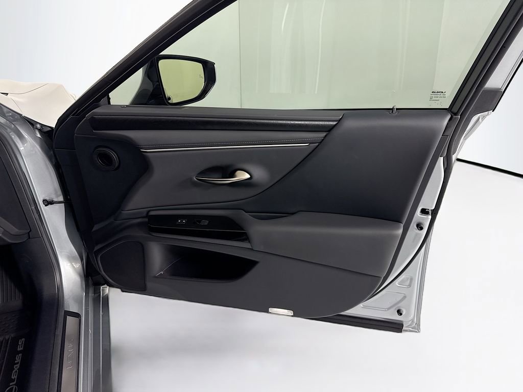 Certified 2025 Lexus ES 300h w/ Premium Package FWD image 25