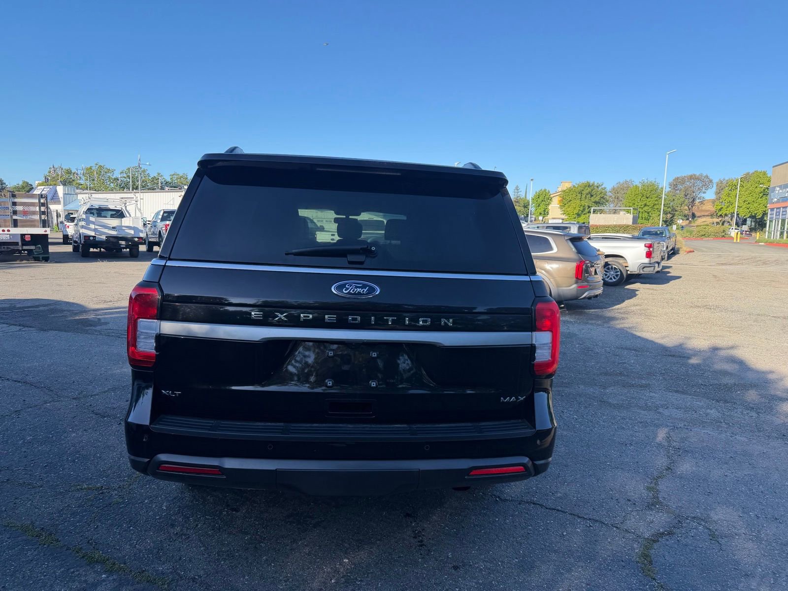 Used 2024 Ford Expedition Max XLT AWD/4WD image 4