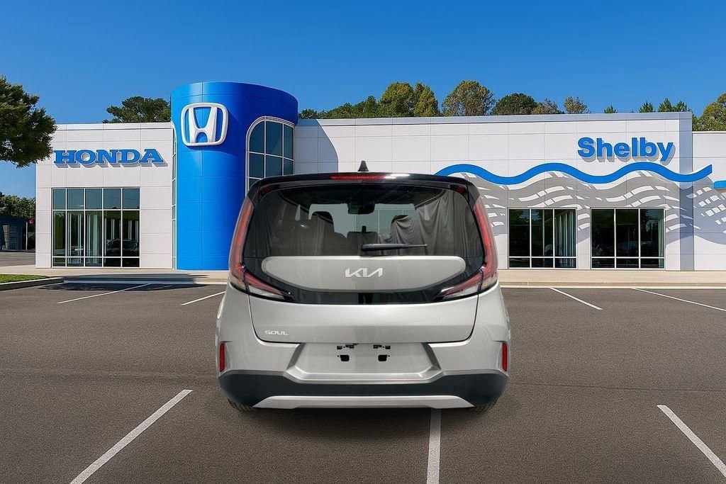 Used 2024 Kia Soul LX w/ Option Group 015 image 7