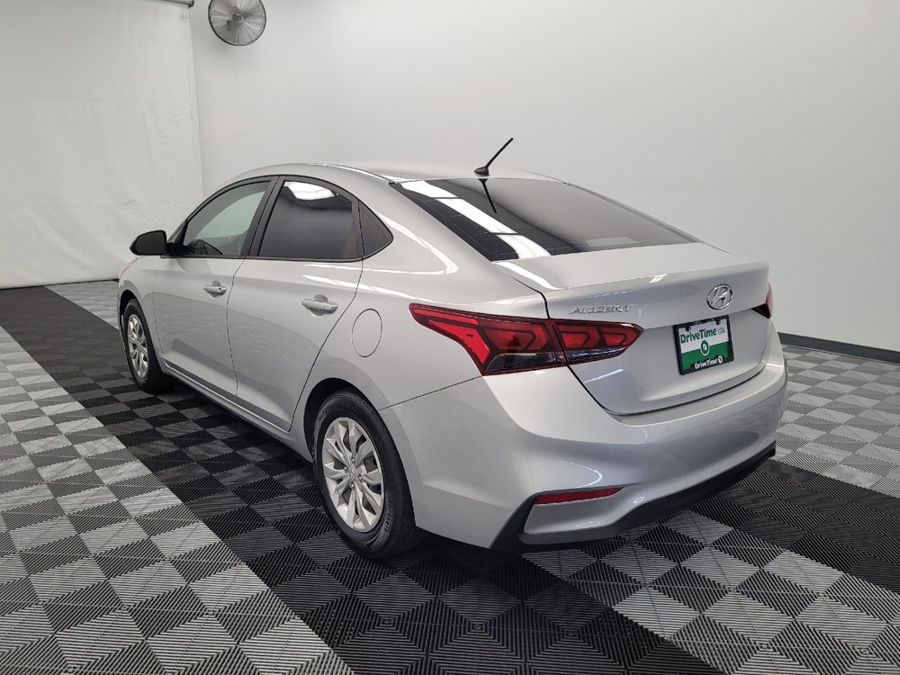 Used 2022 Hyundai Accent SE w/ Cargo Package FWD image 5