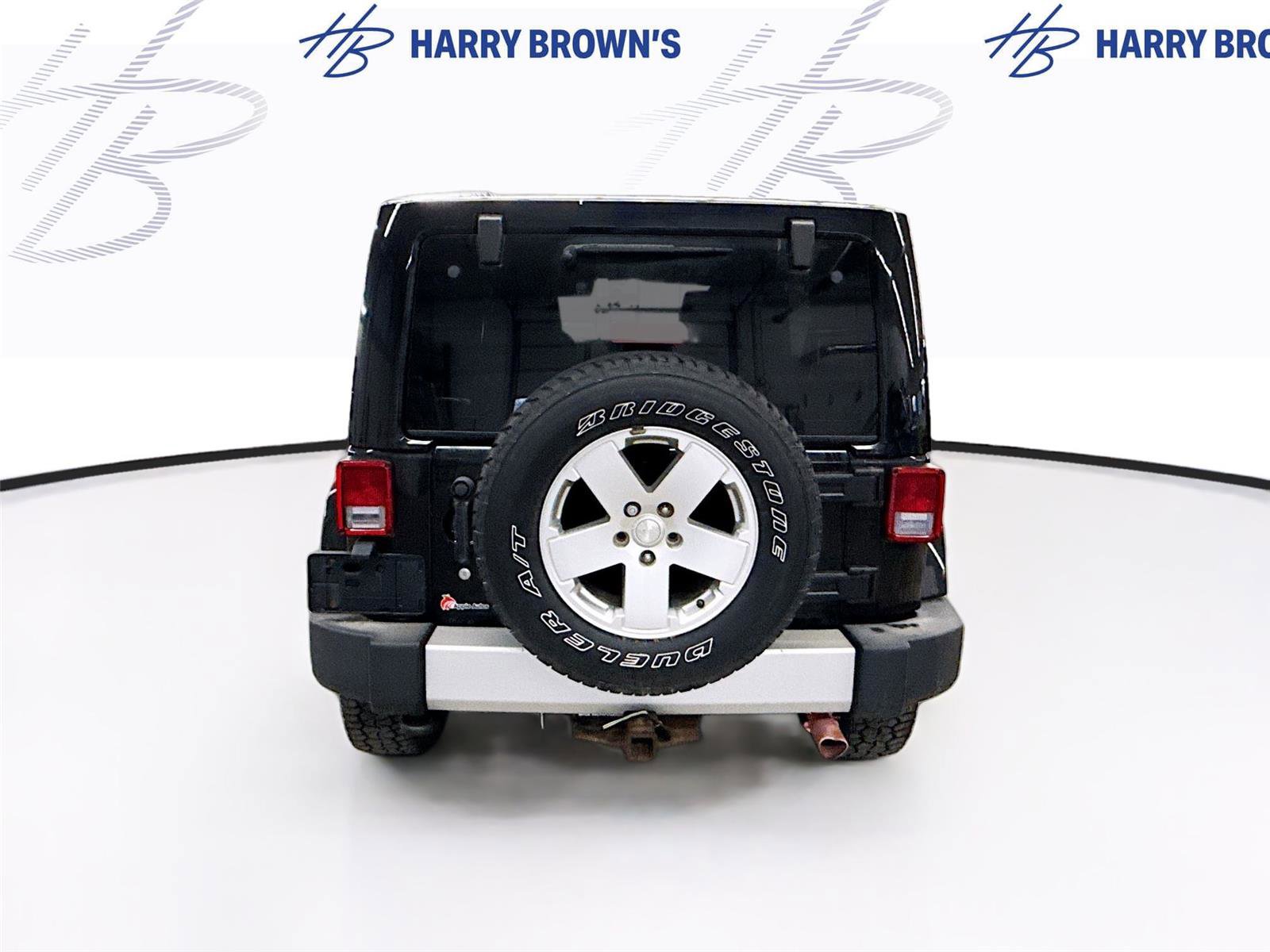 Used 2012 Jeep Wrangler Unlimited Sahara w/ Connectivity Group image 9