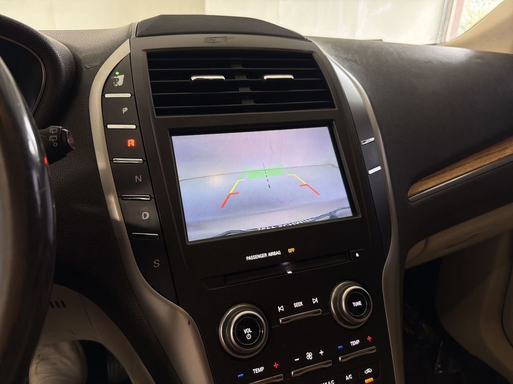 Used 2015 Lincoln MKC FWD w/ Equipment Group 101A Select image 26