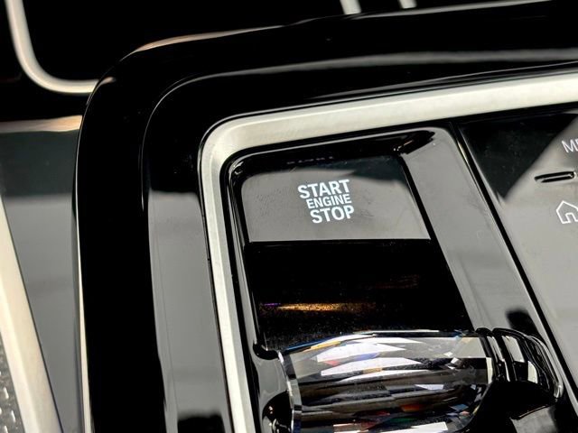 Used 2025 BMW 760i xDrive w/ Executive Package image 36