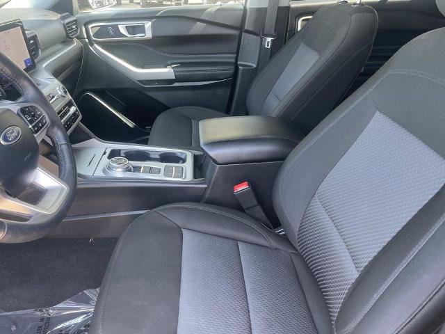 Certified 2023 Ford Explorer XLT RWD image 24