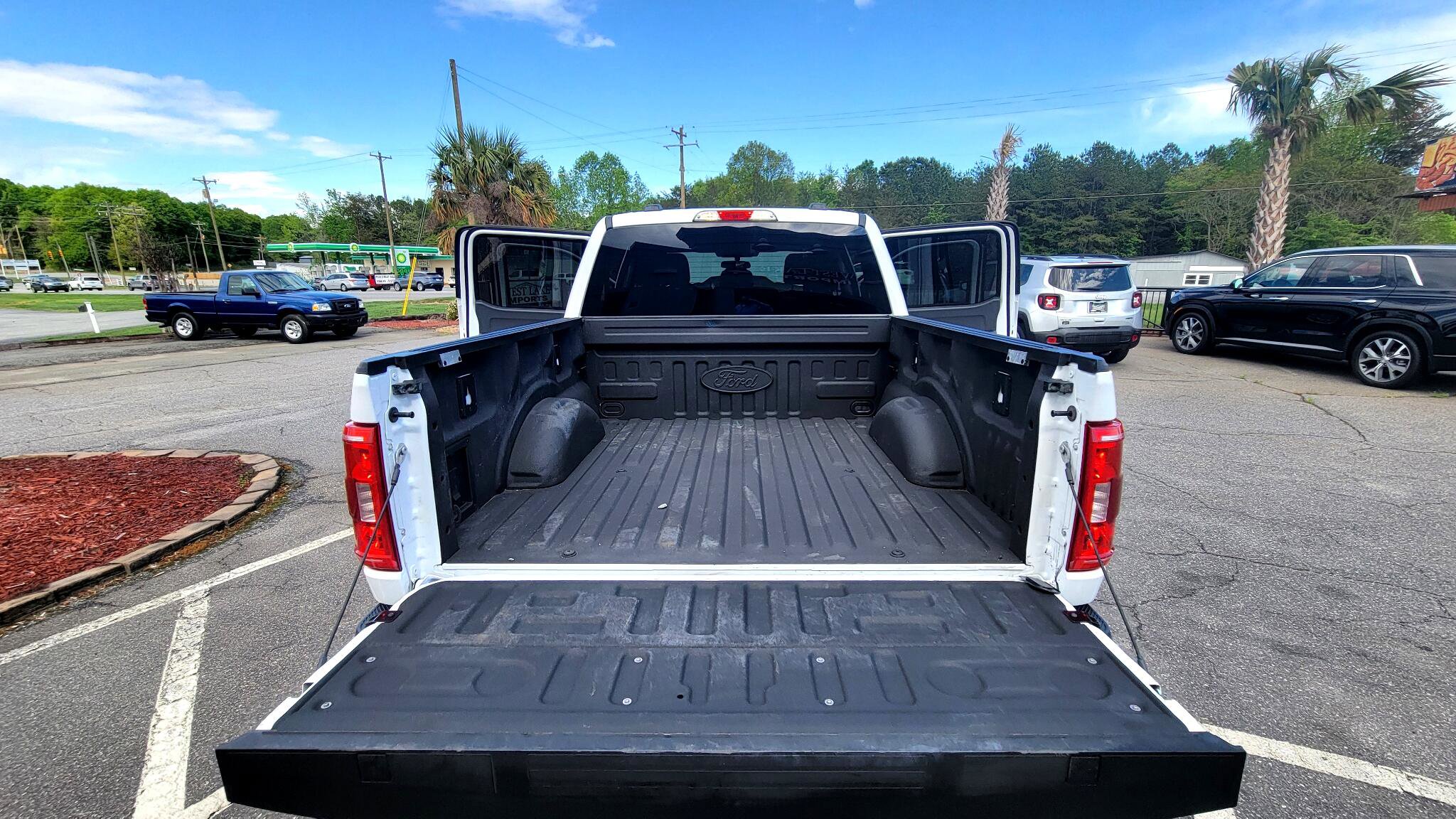 Used 2022 Ford F150 XLT w/ Trailer Tow Package image 21