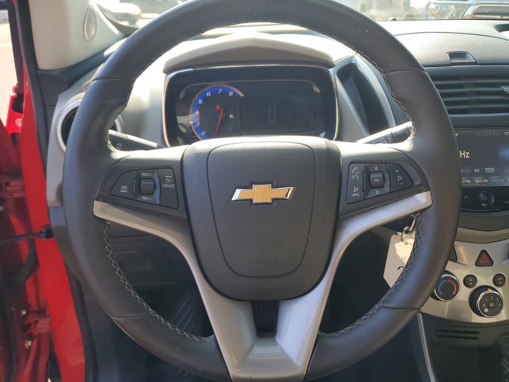 Used 2016 Chevrolet Trax LT w/ LT Sun and Sound Package AWD/4WD image 20