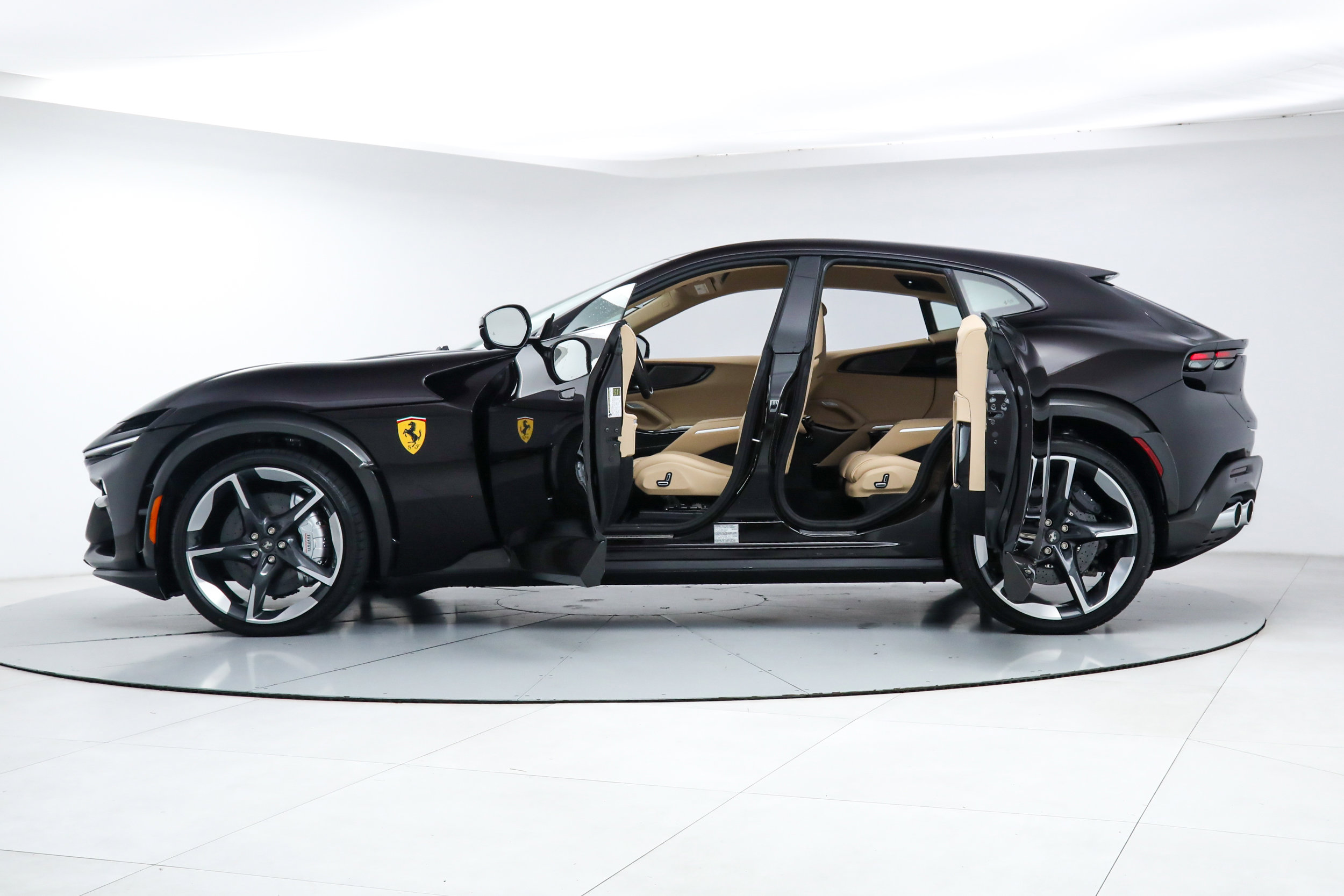 Certified 2025 Ferrari Purosangue AWD/4WD image 7