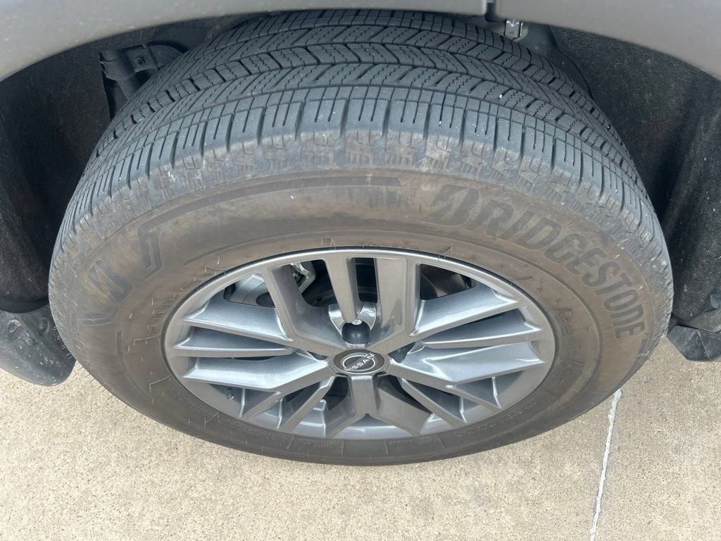 Certified 2024 Nissan Rogue S FWD image 9