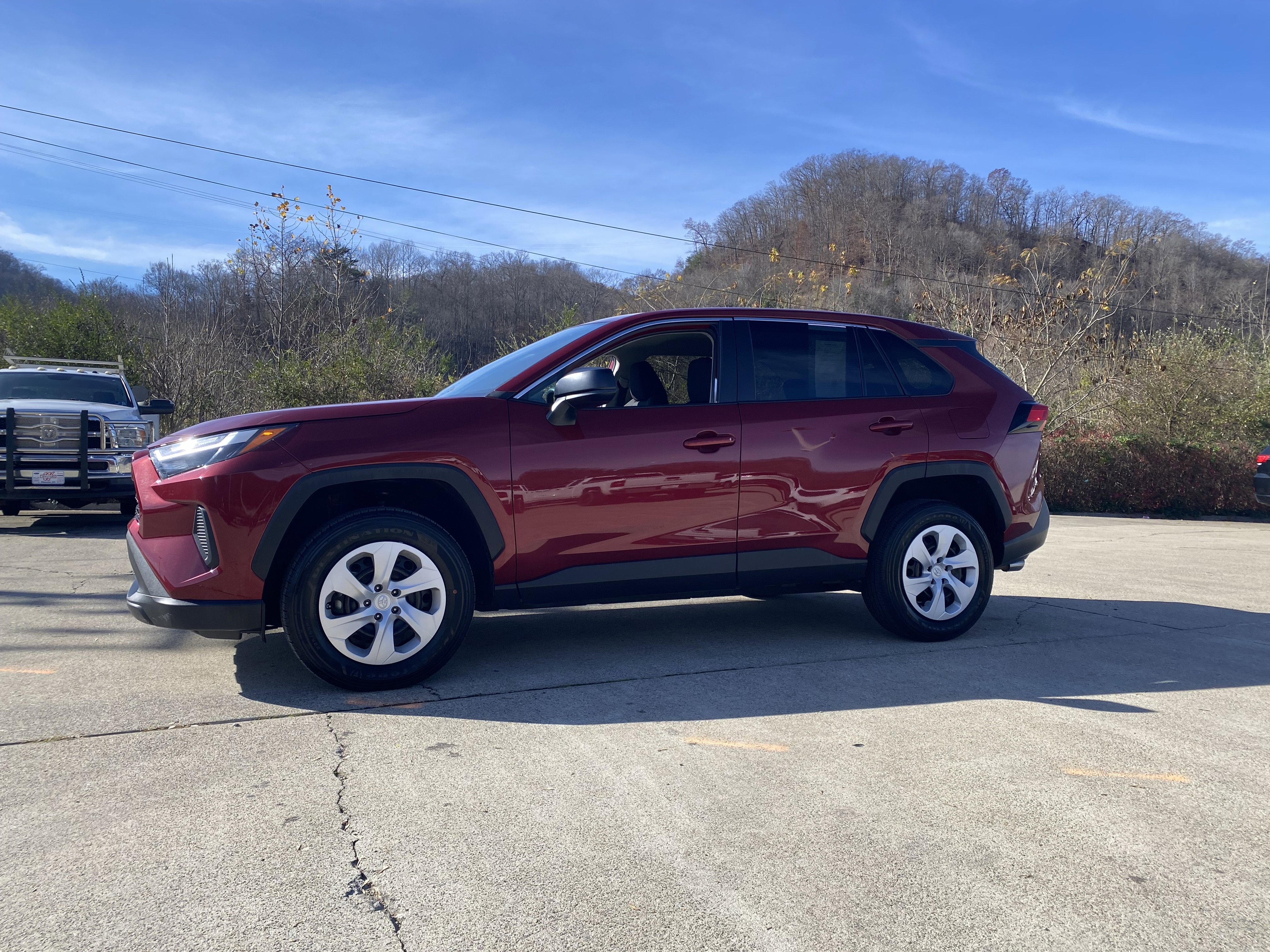 Used 2024 Toyota RAV4 LE image 2