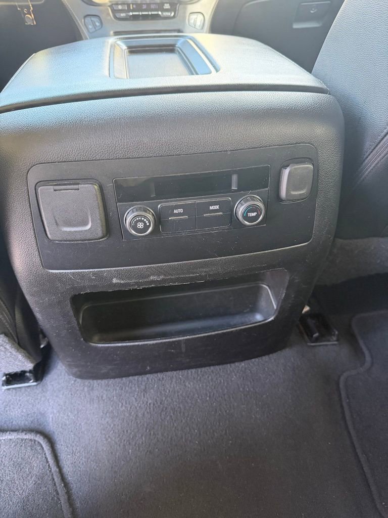 Used 2020 Chevrolet Tahoe LT image 11