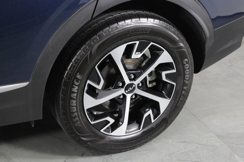 Used 2023 Kia Sportage EX w/ EX Premium Package image 13