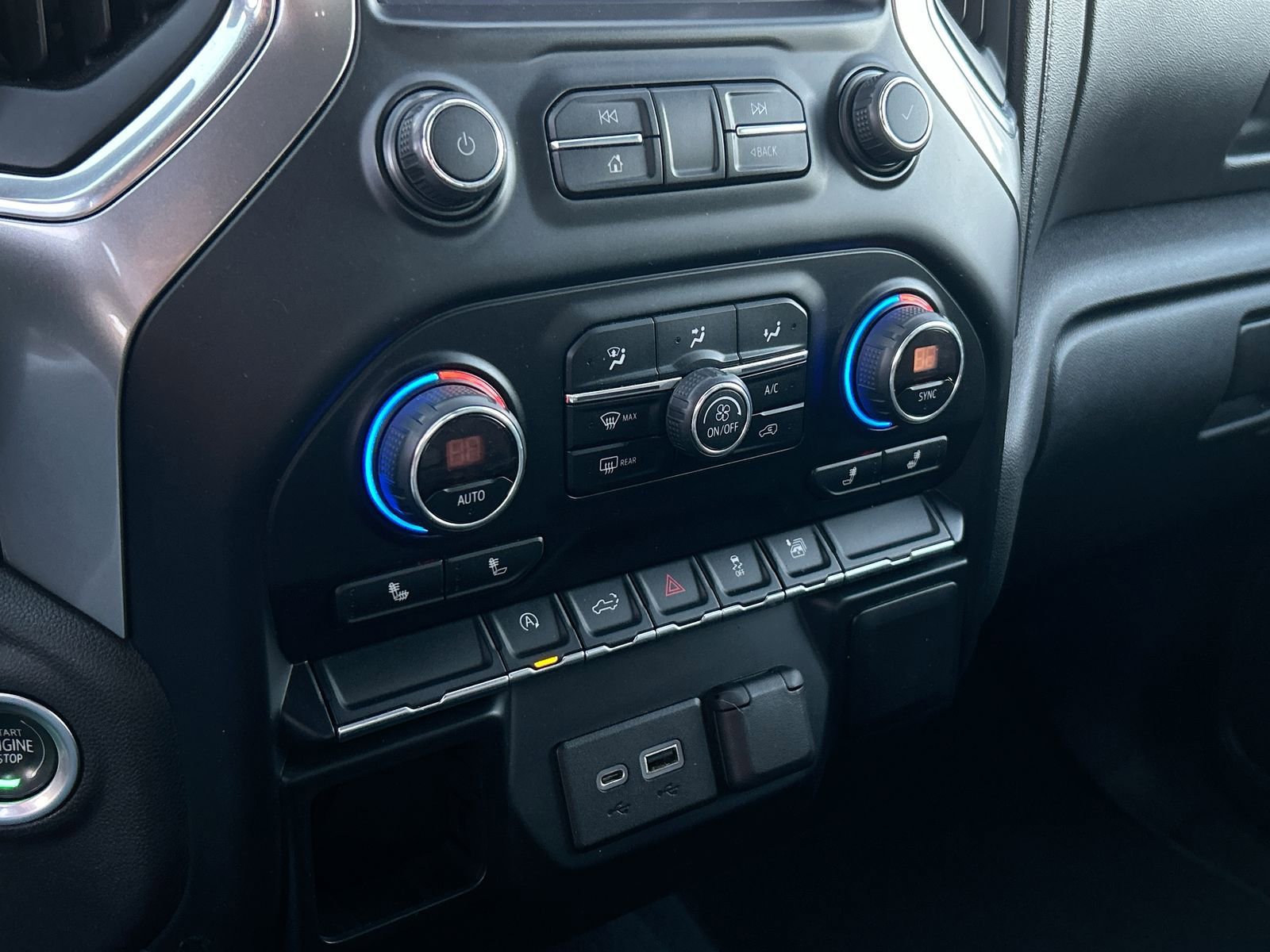 Used 2019 Chevrolet Silverado 1500 LT w/ All-Star Edition image 21