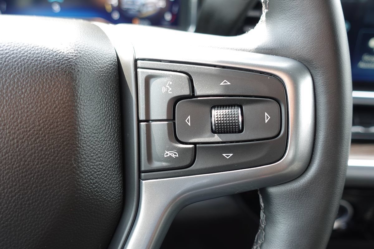 Used 2024 Chevrolet Silverado 1500 LT AWD/4WD image 48