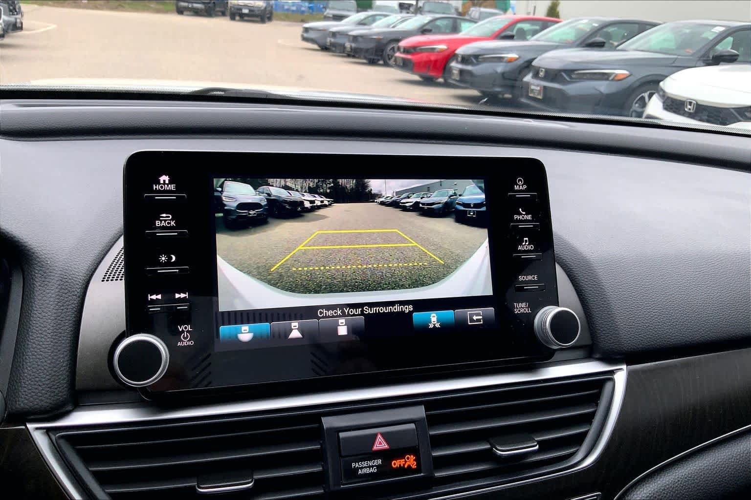 Used 2021 Honda Accord Touring image 29
