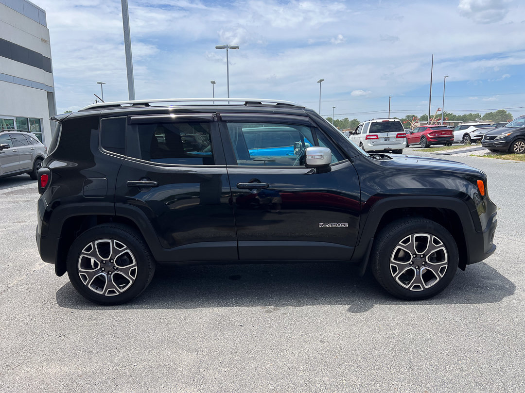 Used 2016 Jeep Renegade Limited AWD/4WD image 7
