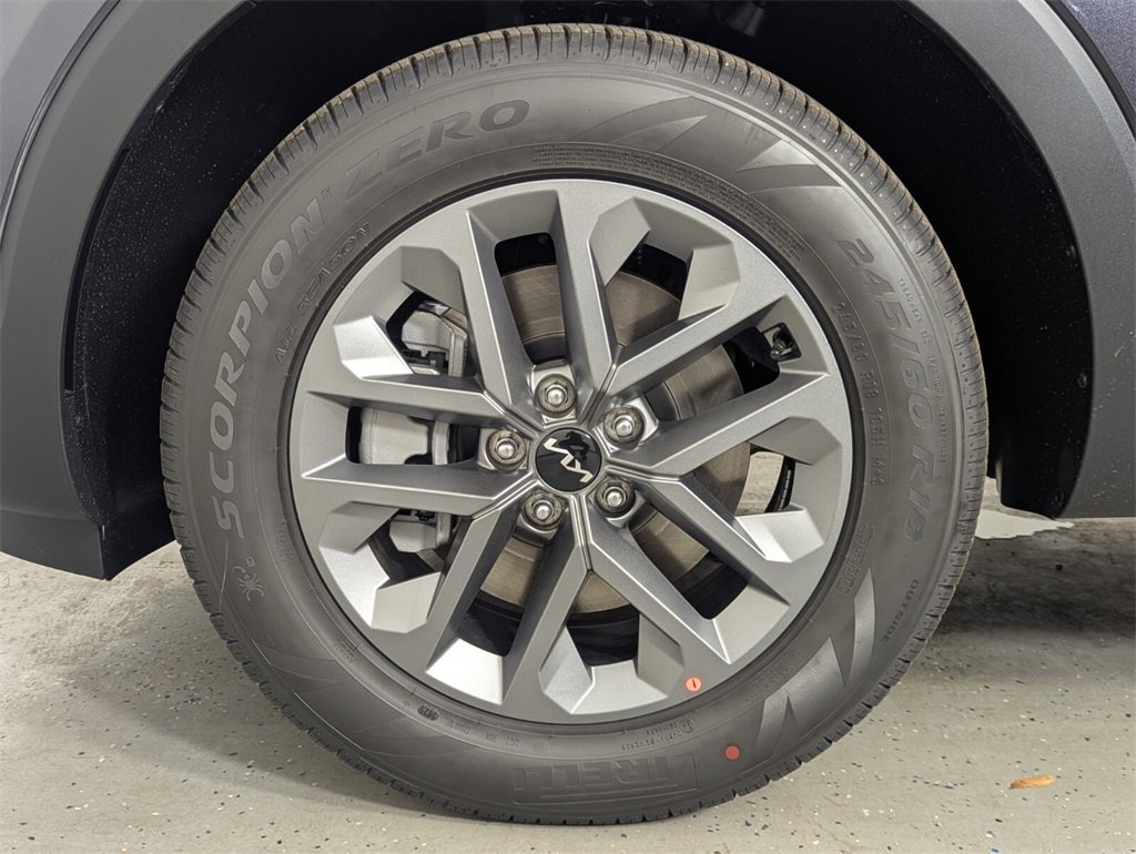 New 2025 Kia Telluride LX image 9