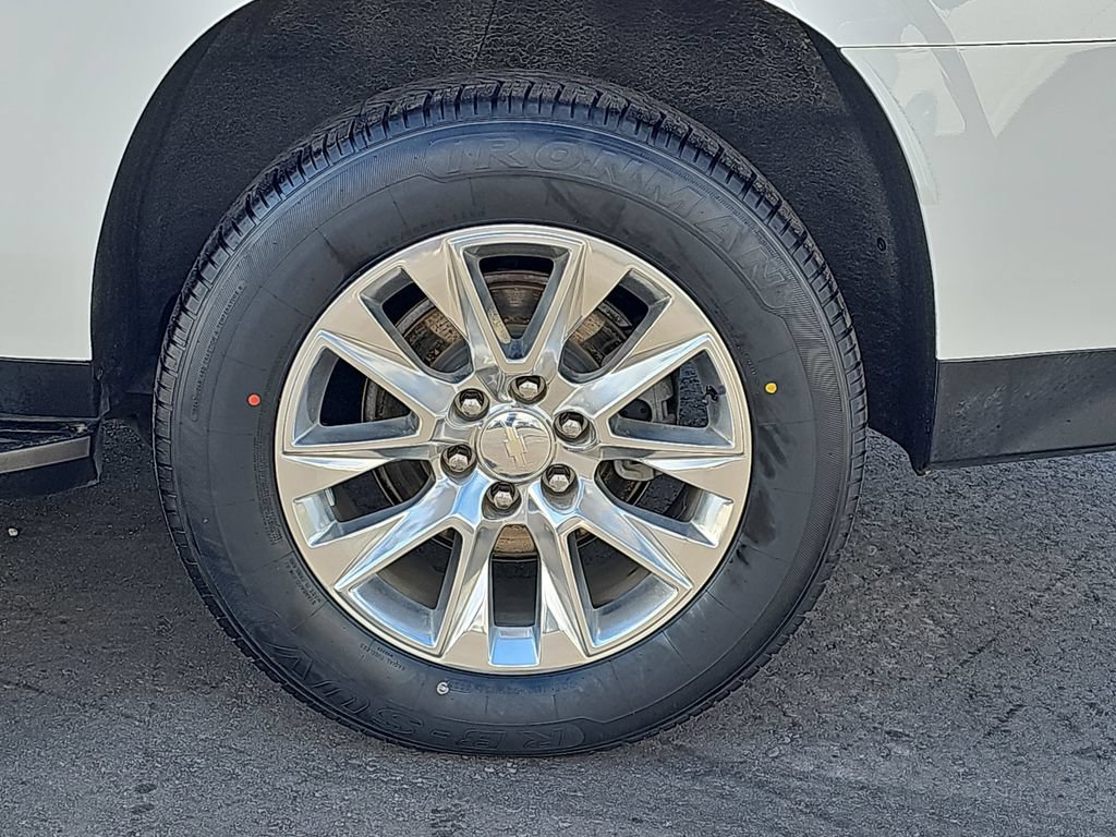 Used 2022 Chevrolet Suburban Premier RWD image 38