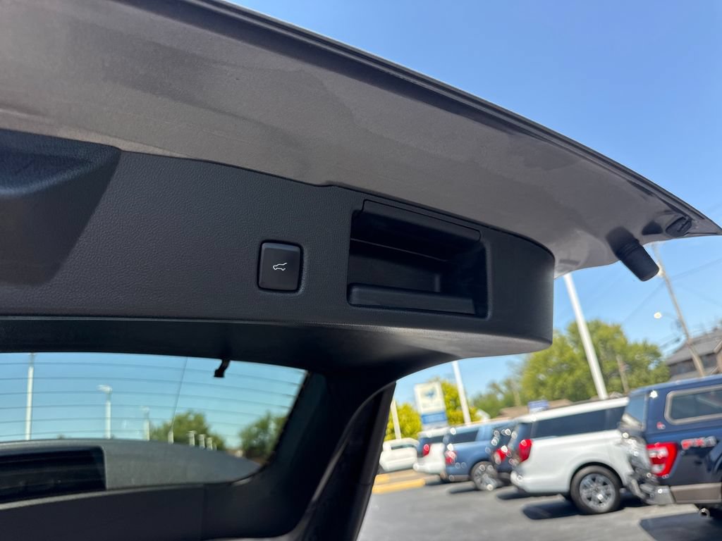 Used 2024 Ford Escape SE FWD image 11