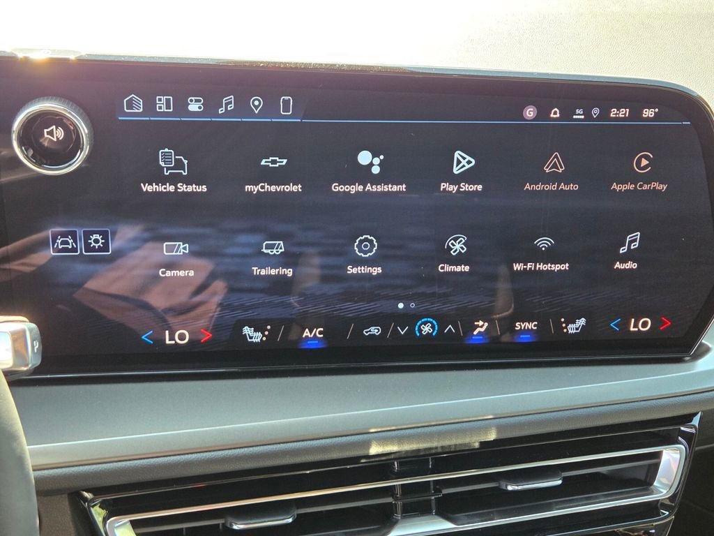 New 2026 Chevrolet Traverse LT w/ Driver Confidence Package FWD image 12