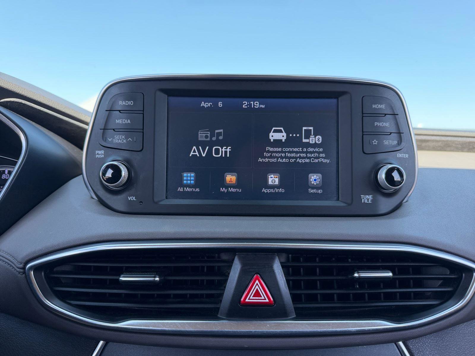 Used 2019 Hyundai Santa Fe SE image 6