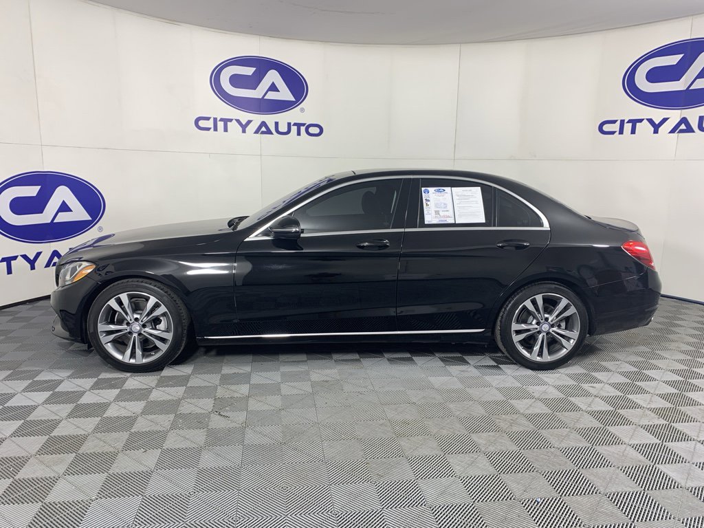 Used 2017 Mercedes-Benz C 300 Sedan image 6