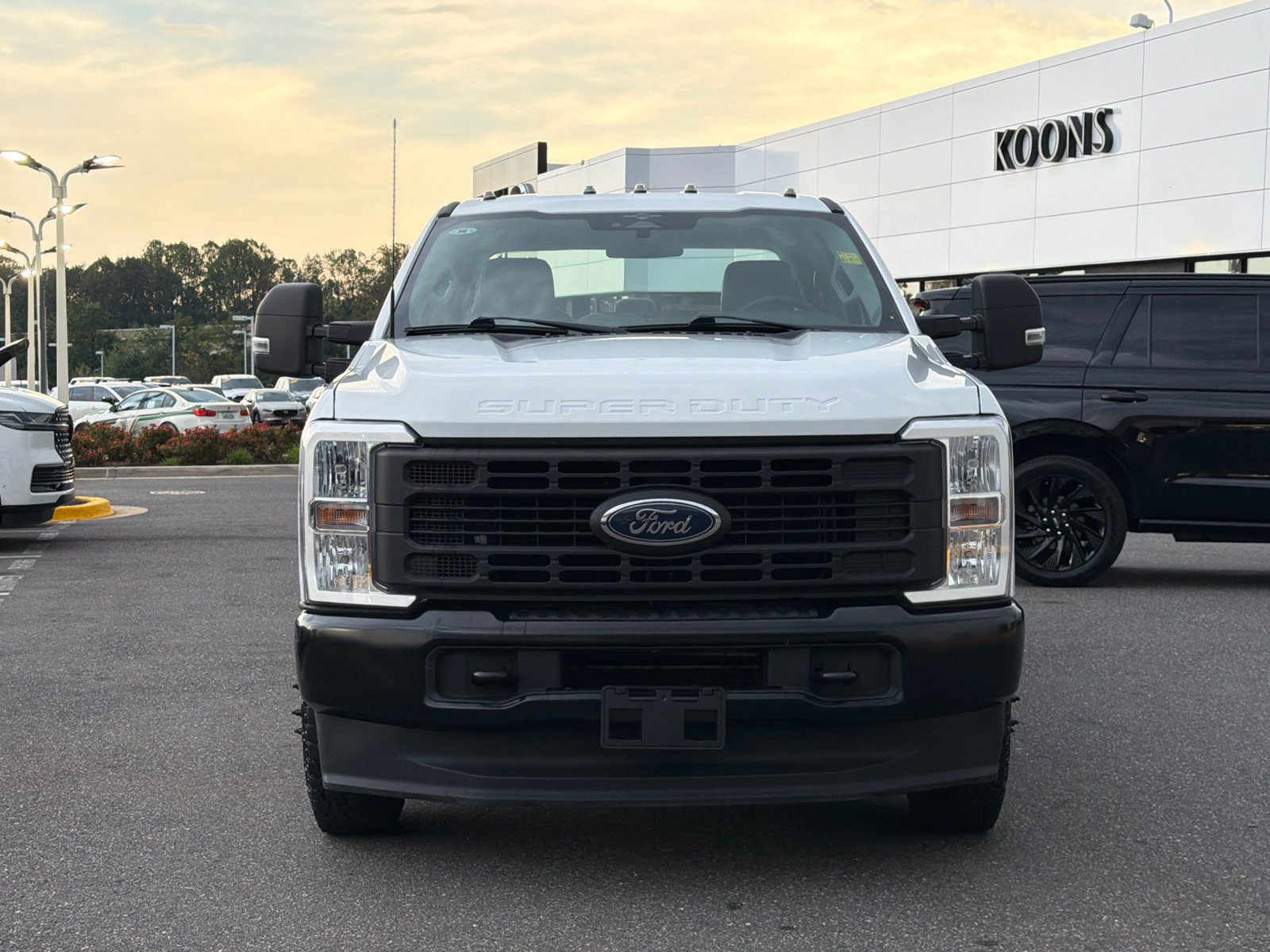 Used 2023 Ford F350 XL AWD/4WD image 3