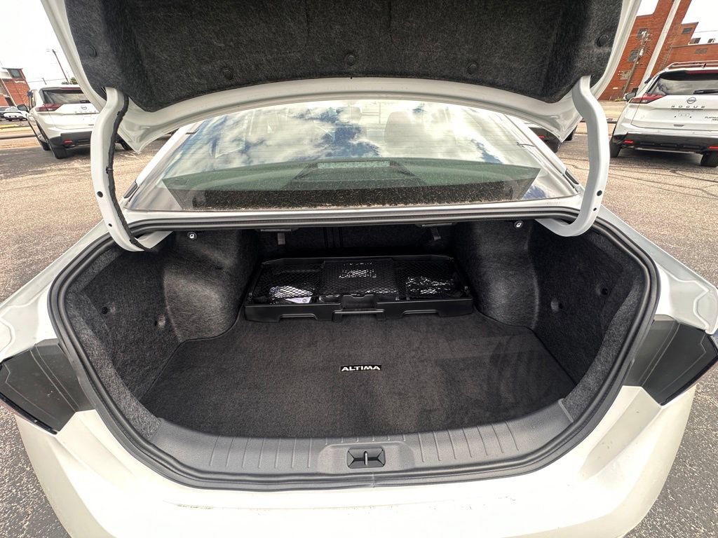 New 2026 Nissan Altima 2.5 SV w/ SV Special Edition Package FWD image 10